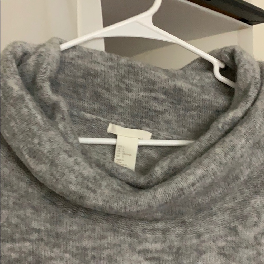 Turtle neck sweater - Picture 2 of 2